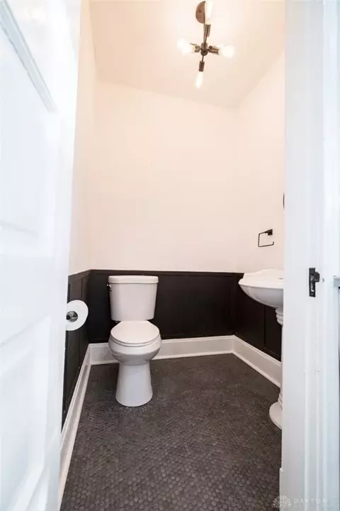 6616 Simpson Ave, Cincinnati, OH 45239 photo 17