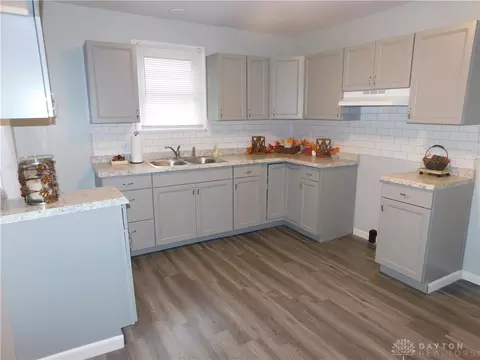 1417 S Center Blvd, Springfield, OH 45506 photo 11