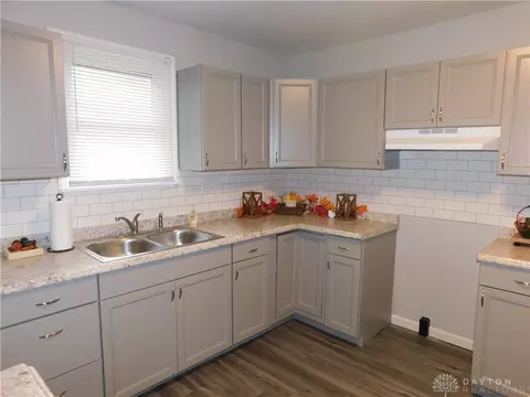 1417 S Center Blvd, Springfield, OH 45506 photo 12