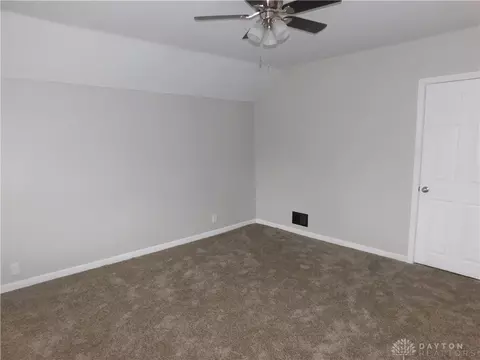 1417 S Center Blvd, Springfield, OH 45506 photo 22
