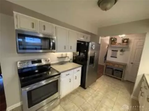 550 Tuttle Rd, Springfield, OH 45503 photo 7