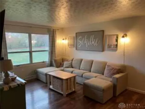 550 Tuttle Rd, Springfield, OH 45503 photo 8