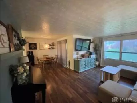 550 Tuttle Rd, Springfield, OH 45503 photo 11