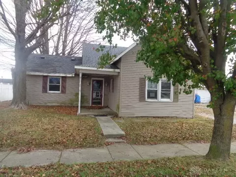 3282 S Maysville St, Bowersville, OH 45307