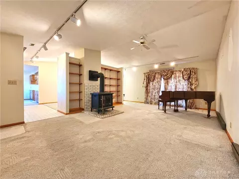 3670 Old Columbus Rd, Springfield, OH 45503 photo 8