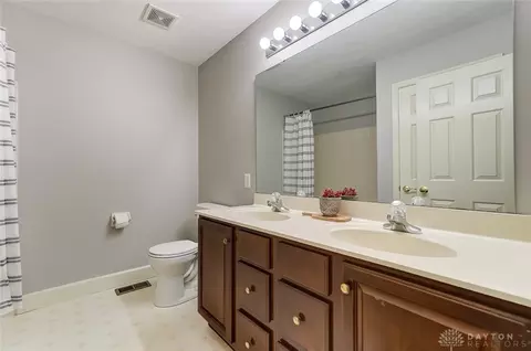 5 Stillwater Ct, Springboro, OH 45066 photo 52