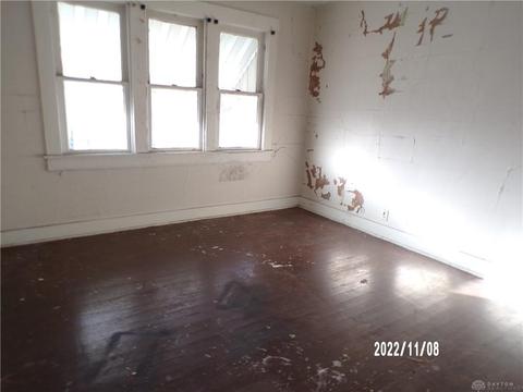 810 S Plum St, Springfield, OH 45506 photo 8