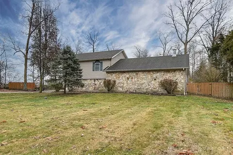 3159 Rocky Point Rd, Springfield, OH 45502 photo 2