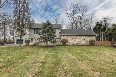 3159 Rocky Point Rd, Springfield, OH 45502 photo 1