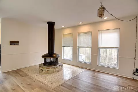 3159 Rocky Point Rd, Springfield, OH 45502 photo 8