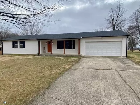 7557 Wrenview Dr, Springfield, OH 45502 photo 1