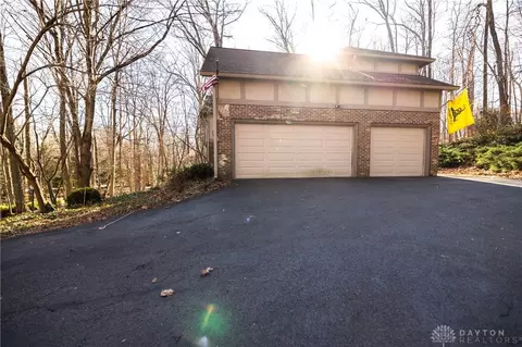 467 Aberfelda Dr, Springfield, OH 45504 photo 5