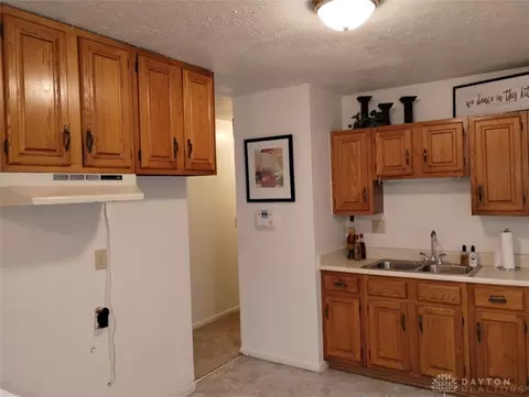 836 Farnam St, Springfield, OH 45506 photo 9