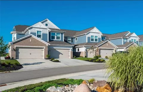 4422 Waters Edge Ln #12-302, Lebanon, OH 45036