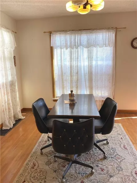 2035 S Limestone St, Springfield, OH 45505 photo 3