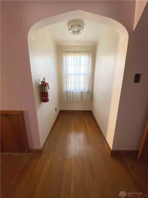 2035 S Limestone St, Springfield, OH 45505 photo 5