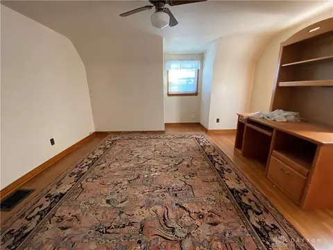 2035 S Limestone St, Springfield, OH 45505 photo 7