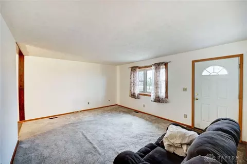 5966 Willowdale Rd, Springfield, OH 45502 photo 7