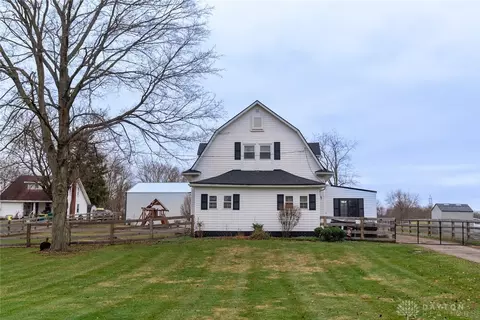 3159 Columbus Ave, Springfield, OH 45503 photo 2