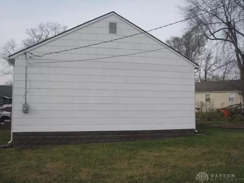 1632 Cypress St, Springfield, OH 45505 photo 5