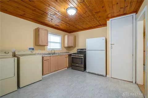 1716 Portage Path, Springfield, OH 45506 photo 10