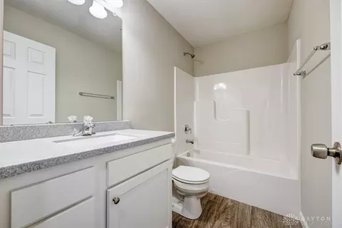 Bath - 701 Diamond Loop, Middletown, OH 45044 photo 2 of 3
