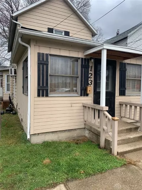 123 E 6th St, Franklin, OH 45005