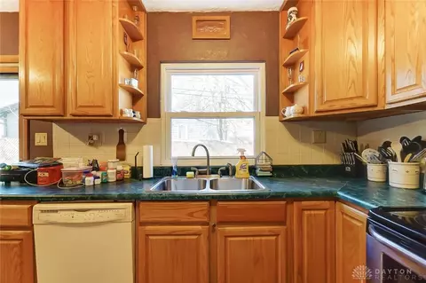 2907 White Oak Dr, Dayton, OH 45420 photo 15