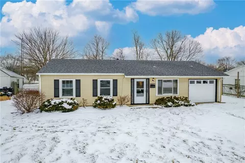 655 E 4th St, Franklin, OH 45005 photo 1