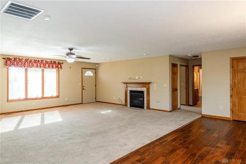 20 E Routzong Dr, Fairborn, OH 45324 photo 17