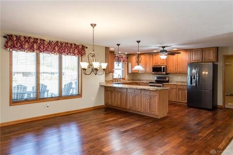 20 E Routzong Dr, Fairborn, OH 45324 photo 11