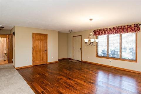 20 E Routzong Dr, Fairborn, OH 45324 photo 12