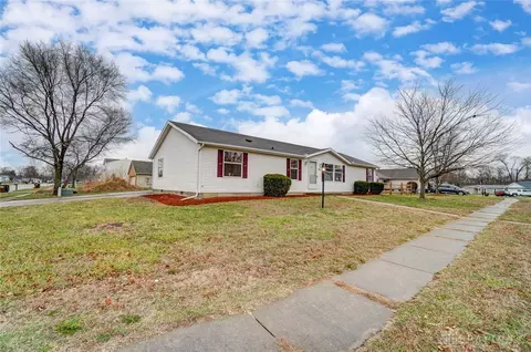 556 Diamond Loop Rd, Middletown, OH 45044 photo 2