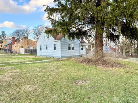 4163 Sylvan Dr, Dayton, OH 45417 photo 2