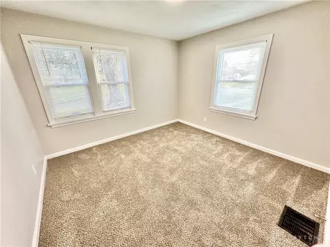 4163 Sylvan Dr, Dayton, OH 45417 photo 5