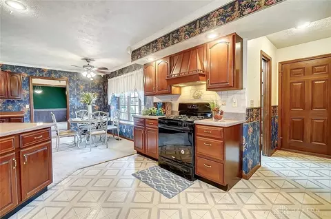 3580 Towerwood Dr, Springfield, OH 45503 photo 35