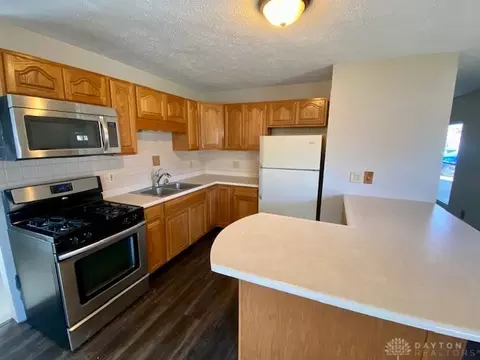 3241 Eastham St, Springfield, OH 45503 photo 5