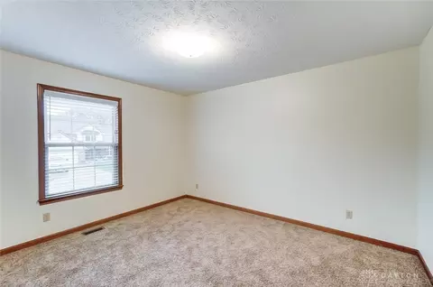 4754 Fox Run, Fairborn, OH 45324 photo 32