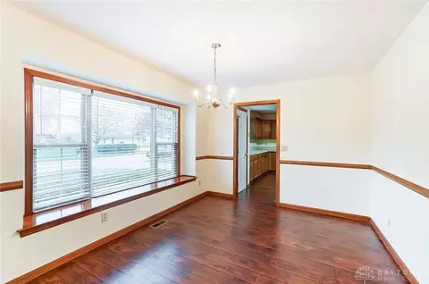4754 Fox Run, Fairborn, OH 45324 photo 14