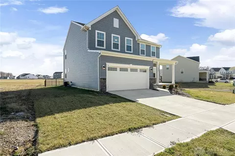 2238 Streamside Dr, Batavia, OH 45103 photo 2