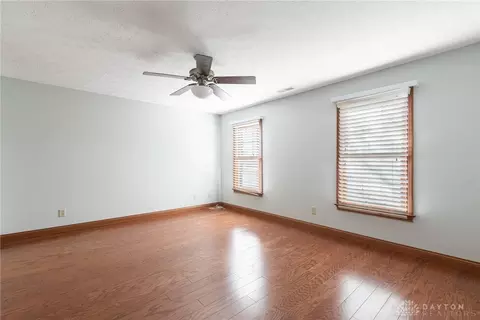 1876 Willow Lakes Dr, Springfield, OH 45502 photo 11