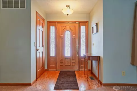 2325 Kaffenbarger Ct, Springfield, OH 45504 photo 3