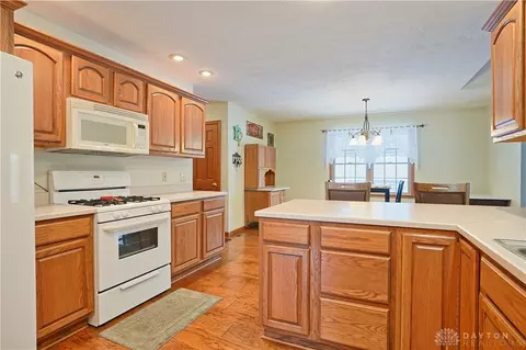 2325 Kaffenbarger Ct, Springfield, OH 45504 photo 10