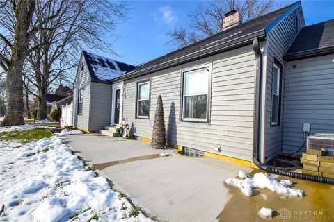 736 E Home Rd, Springfield, OH 45503 photo 7