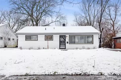 4636 Owens Dr, Dayton, OH 45406