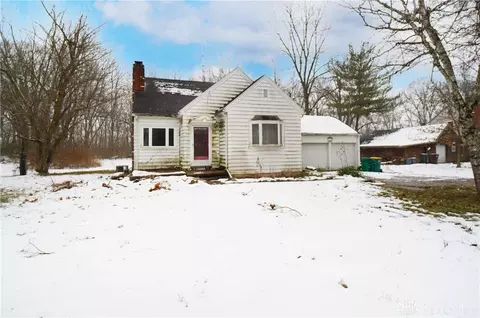 207 E Main St, Medway, OH 45341 photo 1