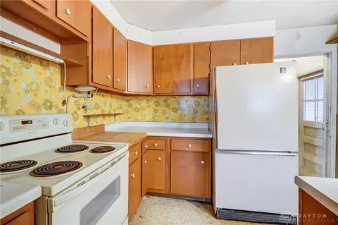 207 E Main St, Medway, OH 45341 photo 9