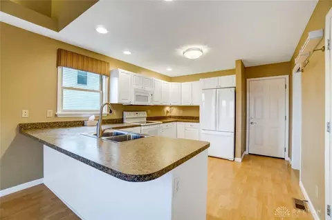 278 Hampton Trl, Springfield, OH 45502 photo 7