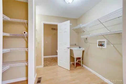 278 Hampton Trl, Springfield, OH 45502 photo 9