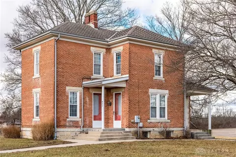 831 W Main St, New Lebanon, OH 45345